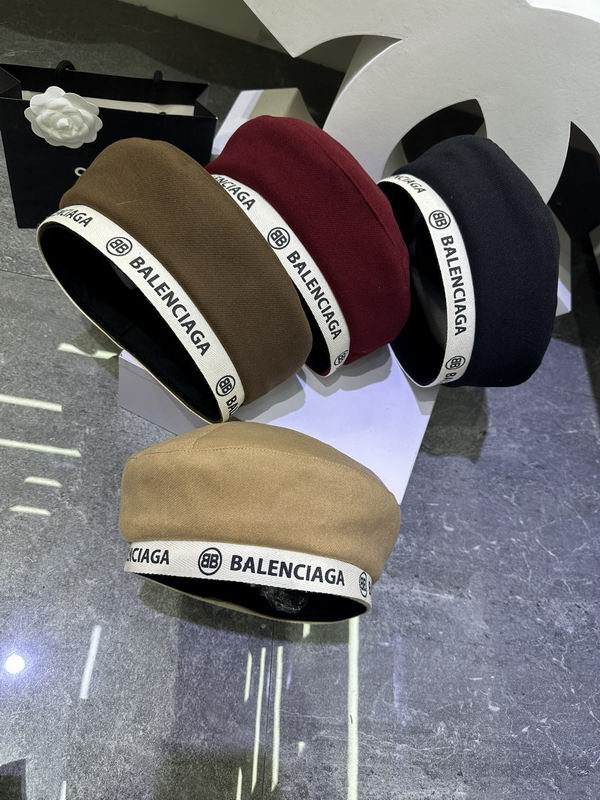 Balenciaga beret dx10